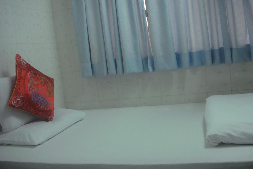 Paris Guest House Хонконг Стая снимка