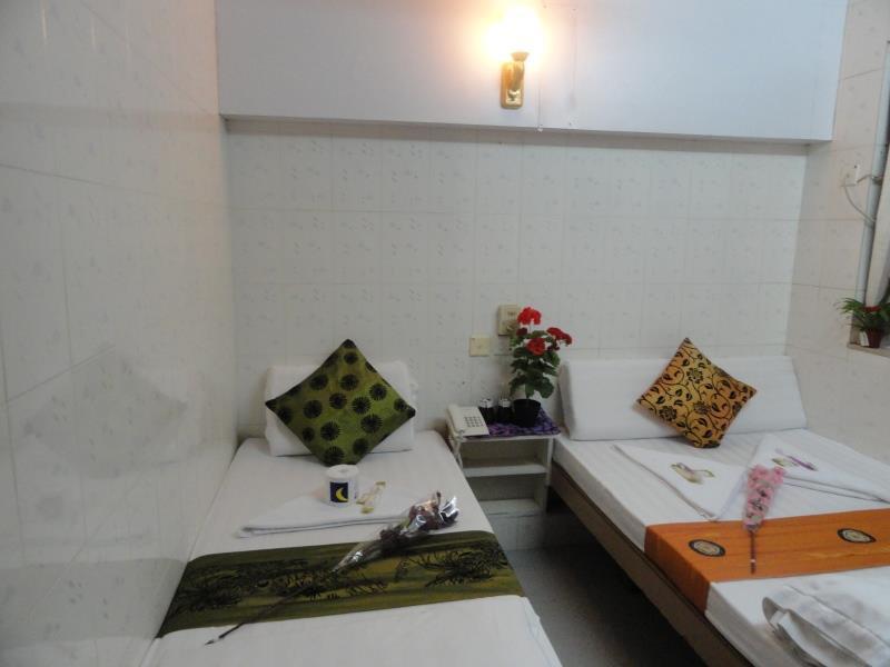Paris Guest House Хонконг Екстериор снимка