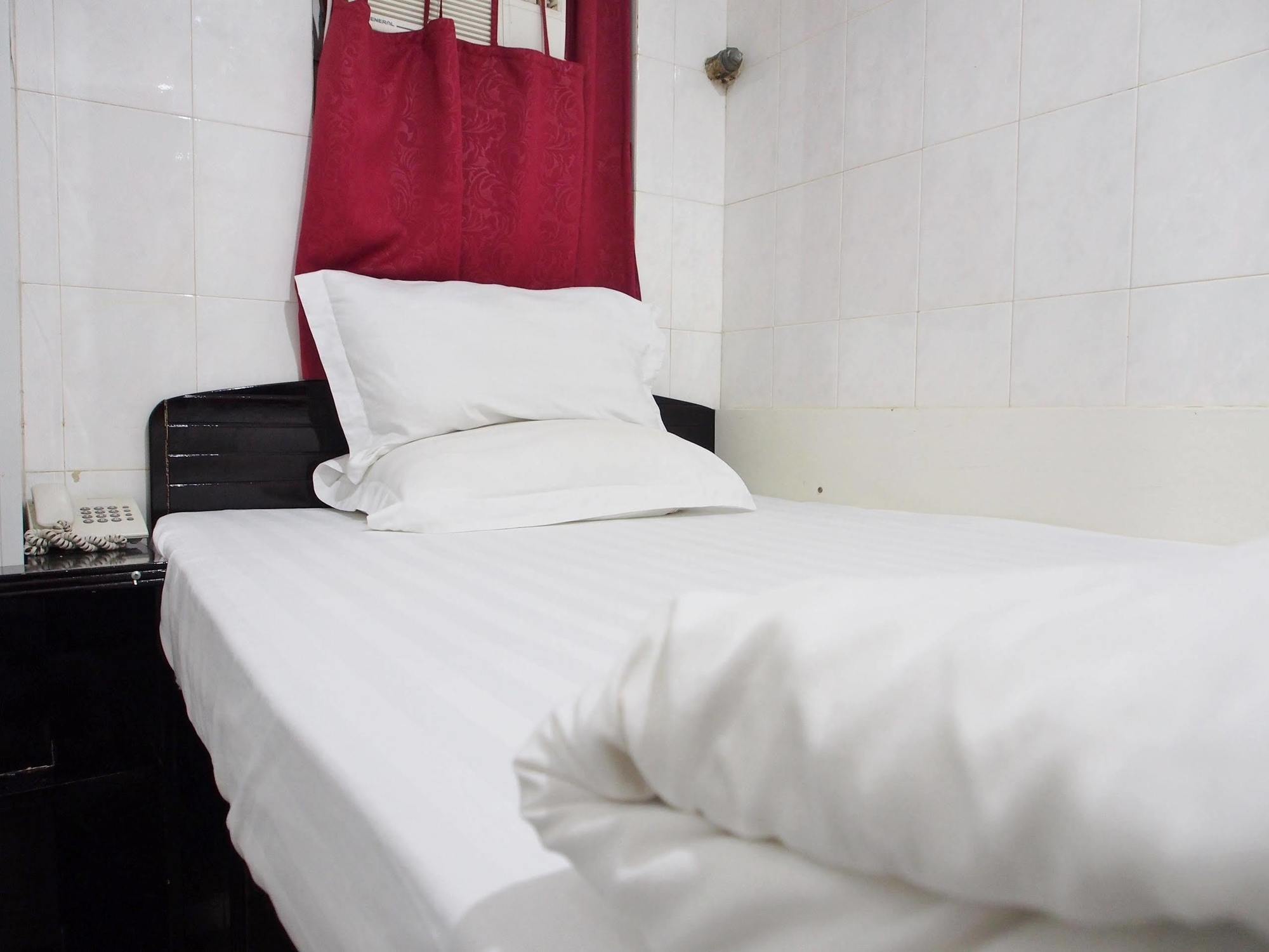 Paris Guest House Хонконг Екстериор снимка